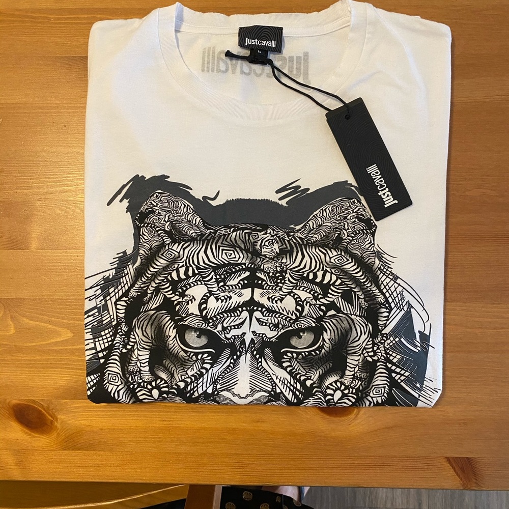 NWT Just Cavalli by Roberto Cavalli Lion T (M)